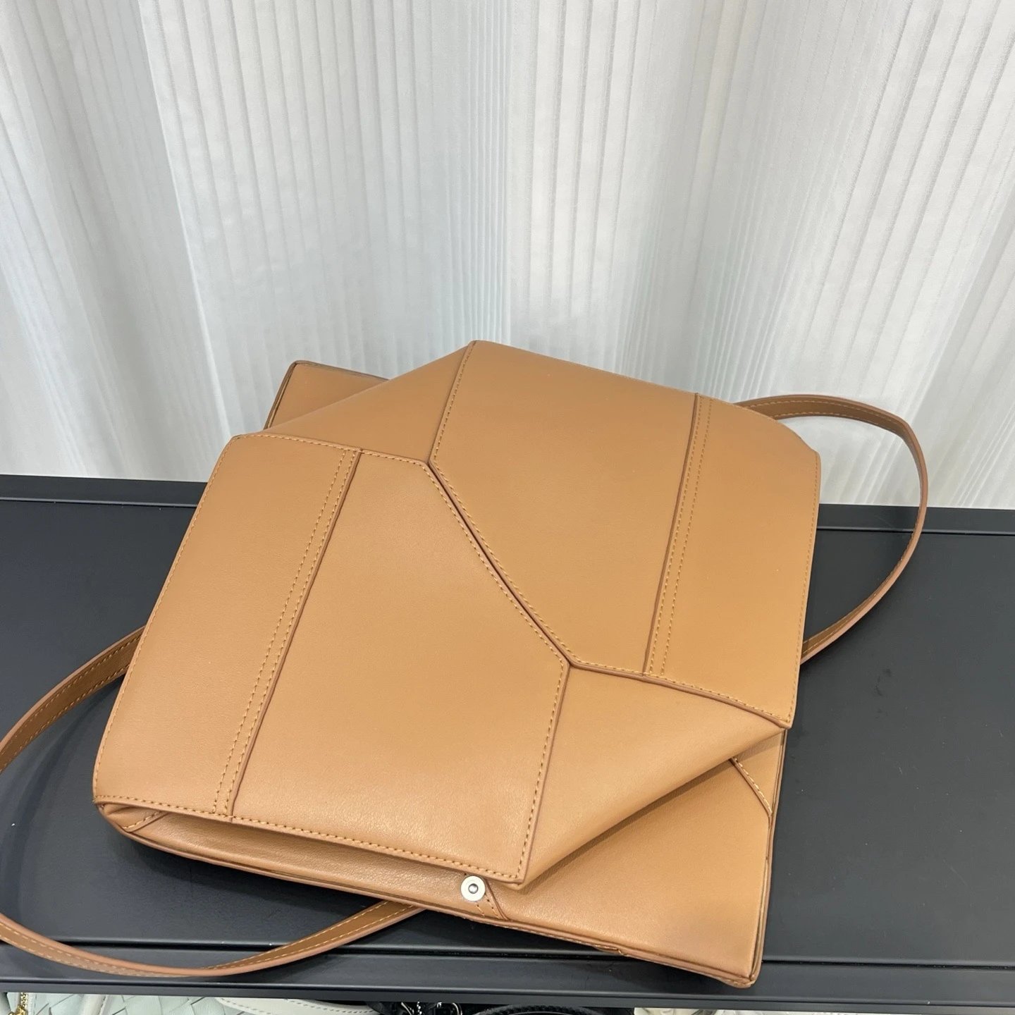 Loewe Puzzle Tote Black Leather Tote Bag - 21