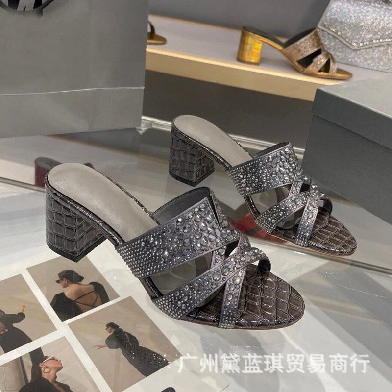 Round Toe Gray