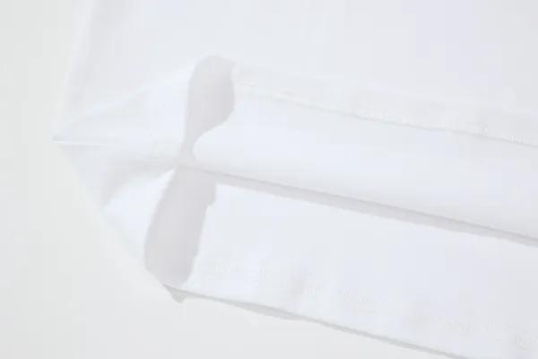 Rose & Resurrection Rest & Recreation White Graphic T-Shirt - 28