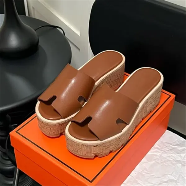 Hermès Oran Slide Sandals Beige Cork Platform Sandals - 9