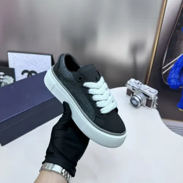 Off-White x Nike Dunk Low Brown and Blue Chunky Sneakers - 9