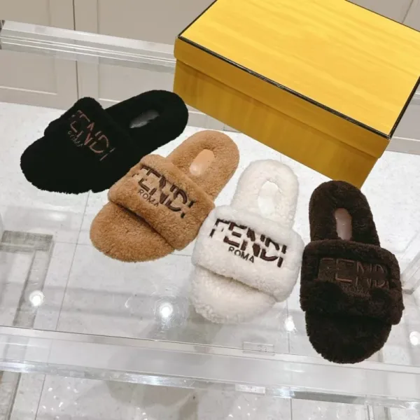 Fendi Fur Slide Slippers White - 3
