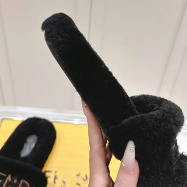 Fendi Fur Slide Slippers White - 11