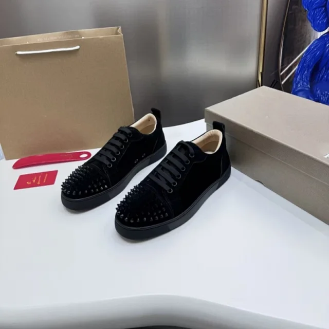 Christian Louboutin Sneakers Low-Top Lace-Up with Spike Studs product detail image 9