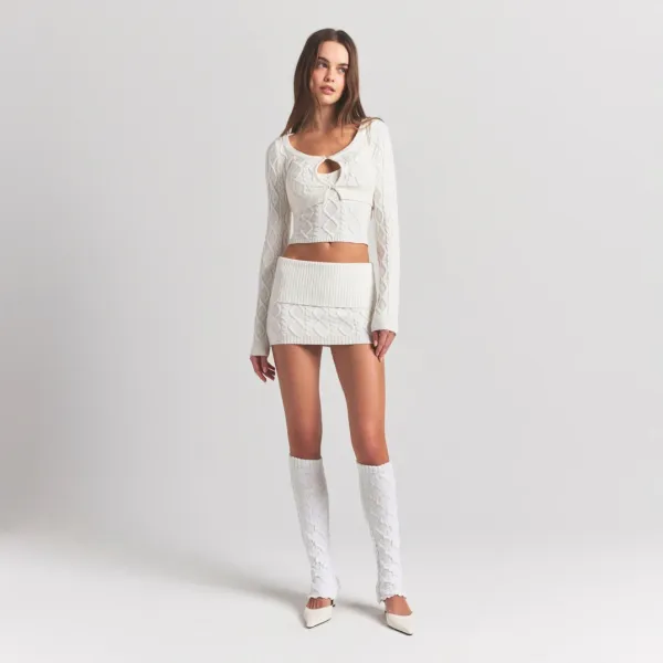 Cable Knit Cropped Vest Top in Light Gray - 21