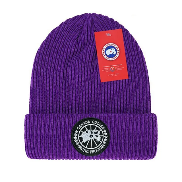 Canada Goose Hats Rib-knit cuffed beanie with Arctic Program patch product detail image 10