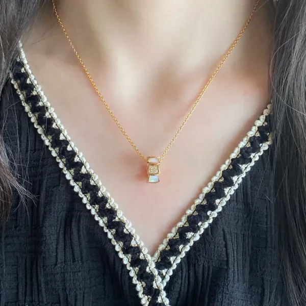 Bvlgari Serpenti Viper Necklace Gold Mother-of-Pearl Pendant - 5