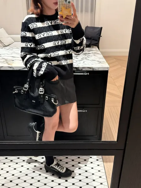 GRA Logo Stripe Ribbed Knit Sweater White/Gray - 30