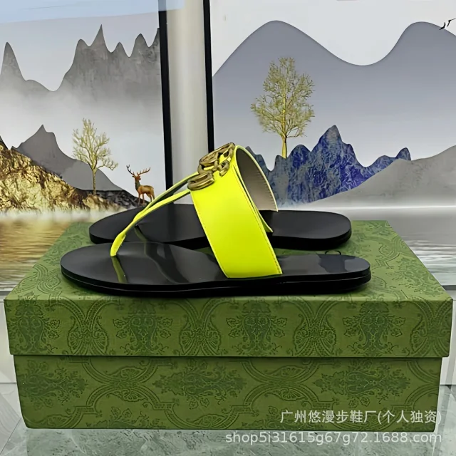 Gucci Sandals Double G buckle thong product detail image 8