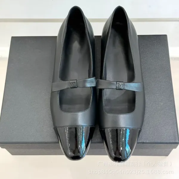 Chanel Mary Jane Flats Beige and Black Leather Shoes - 10