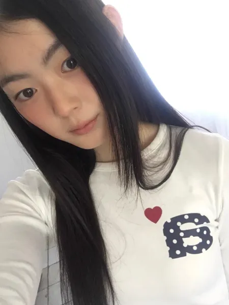 Saint Tears Heart Dot Logo Long-Sleeve Cropped Top Navy - 67