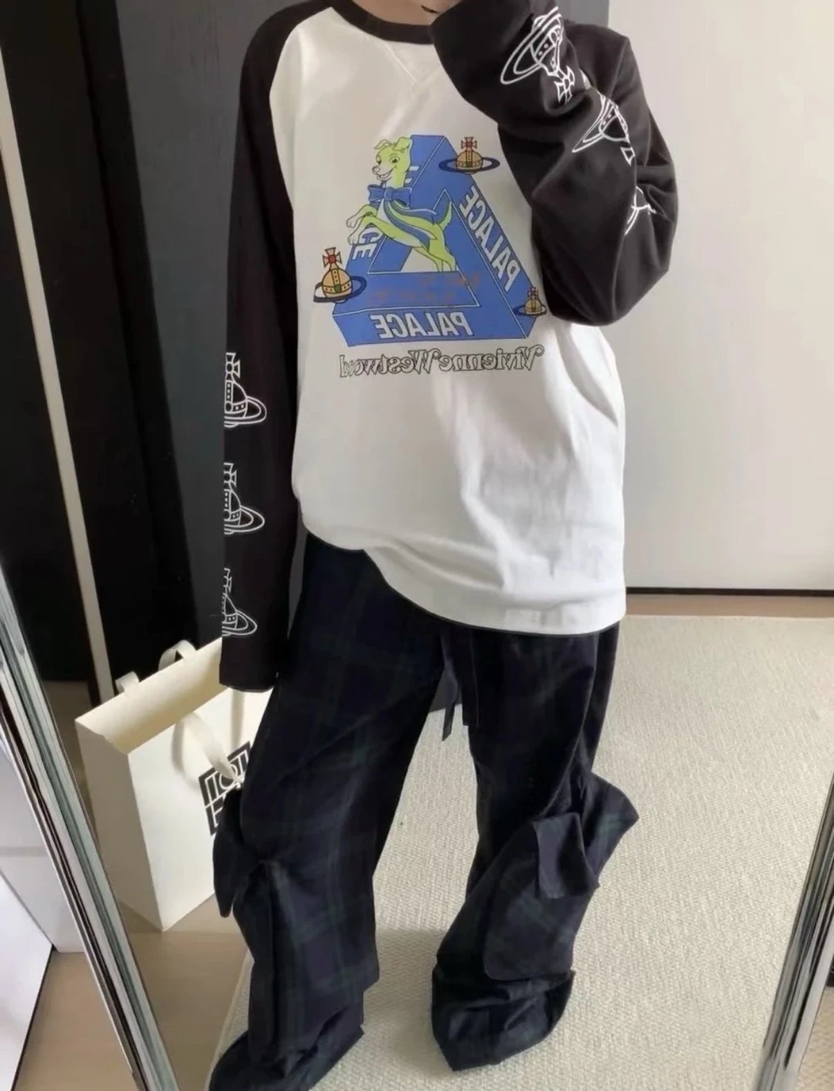 Palace x Vivienne Westwood Raglan Long-Sleeve T-Shirt White/Pink - 10