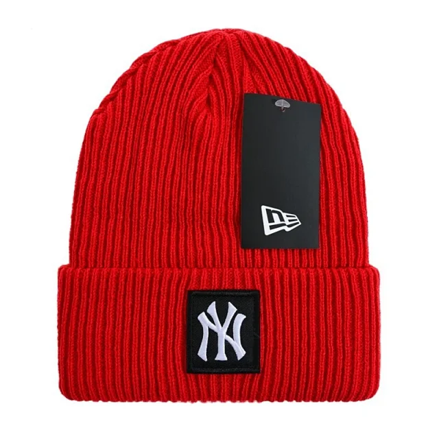 Canada Goose Hats Rib-knit cuffed beanie with Arctic Program patch product detail image 21