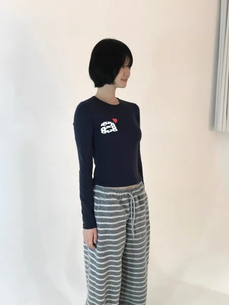 Saint Tears Heart Dot Logo Long-Sleeve Cropped Top Navy - 64