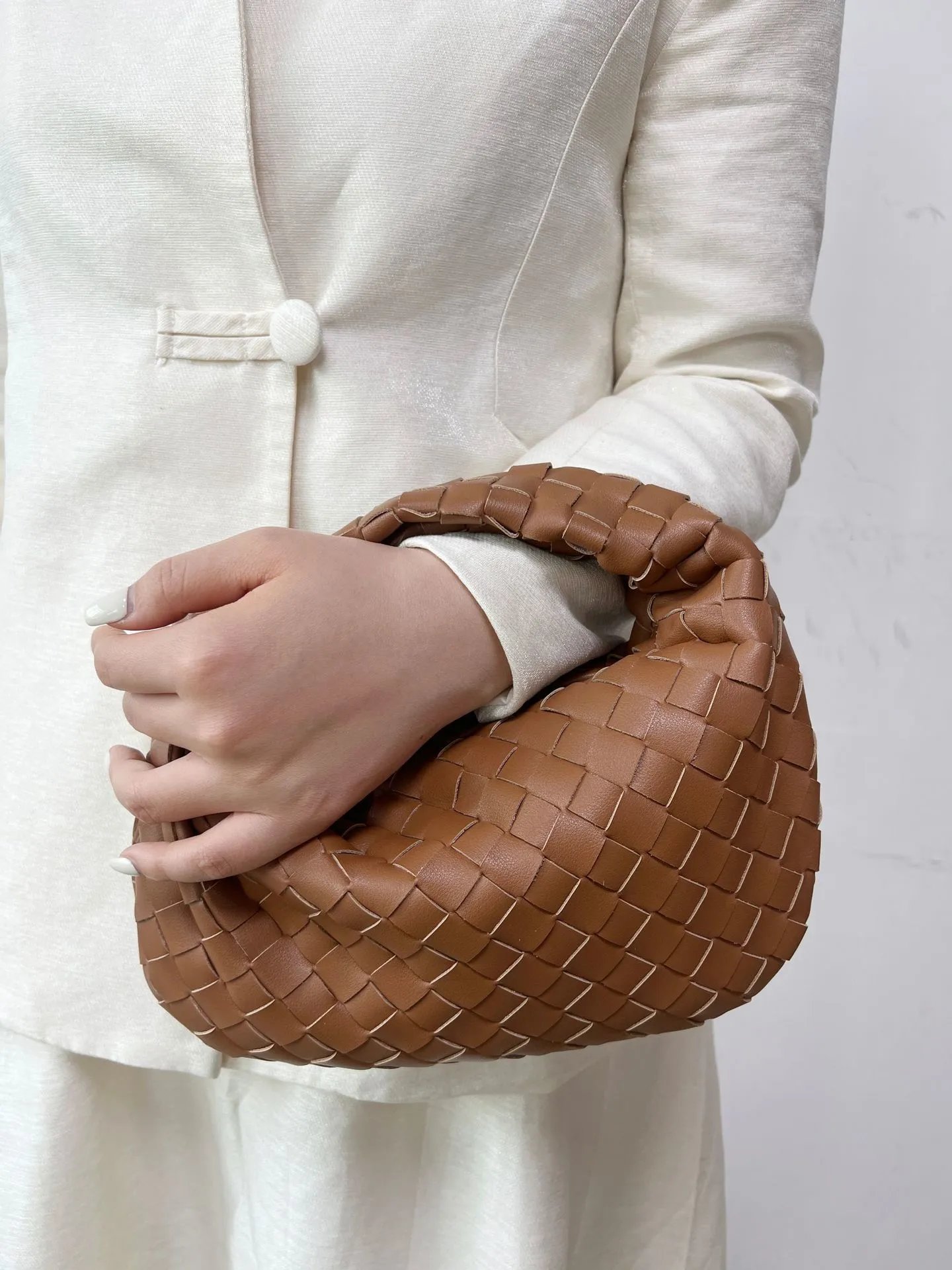 Bottega Veneta The Pouch Brown Woven Leather Hobo Bag - 19