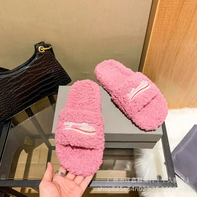 Miu Slippers Teddy-Fleece Logo Embroidered Slide product detail image 24