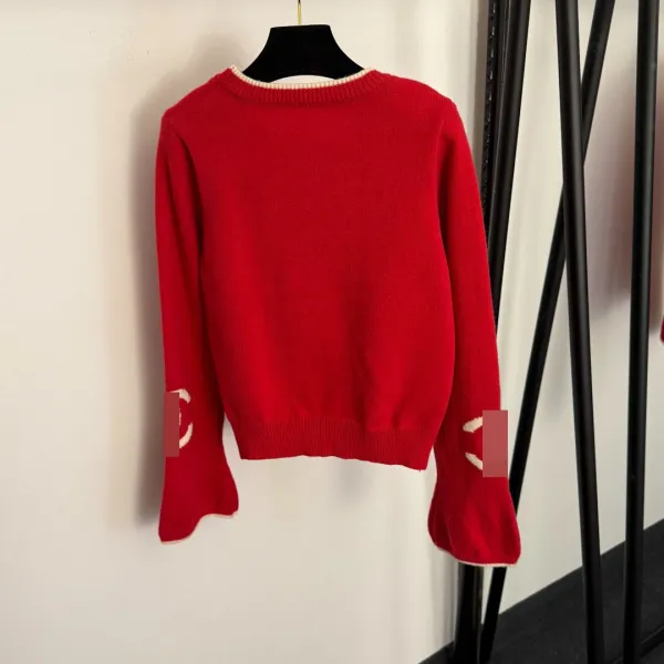Chanel CC Star-Embroidered Yellow Knit Sweater - 9