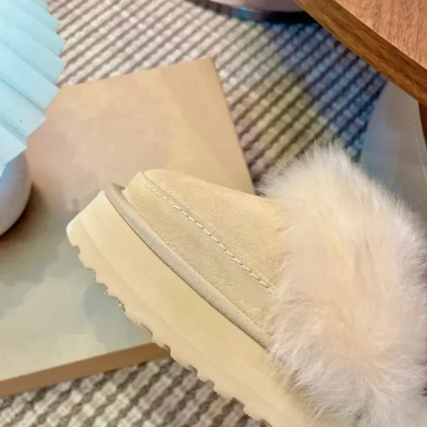UGG Fluff Platform Slippers Beige Faux Fur Slippers - 18