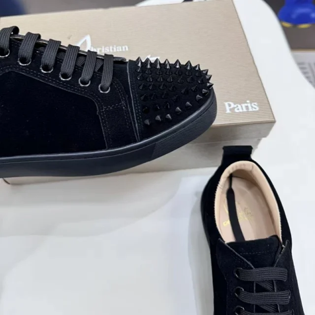 Christian Louboutin Sneakers Low-Top Lace-Up with Spike Studs product detail image 7