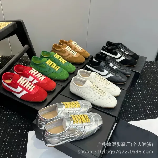 Design Retro Suede Sneakers Green with Yellow Laces Casual Shoes - 4