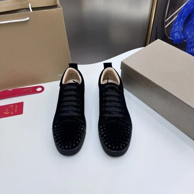 Christian Louboutin Sneakers Low-Top Lace-Up with Spike Studs product detail image 8