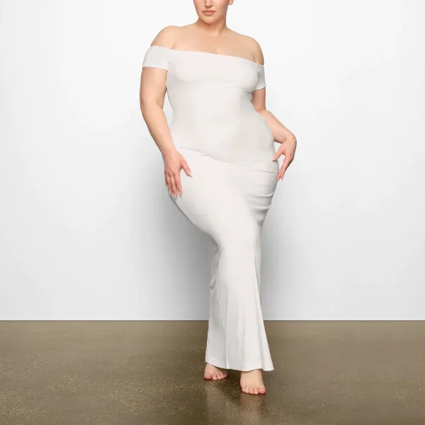 Off-White Off-Shoulder Maxi Dress White - 6