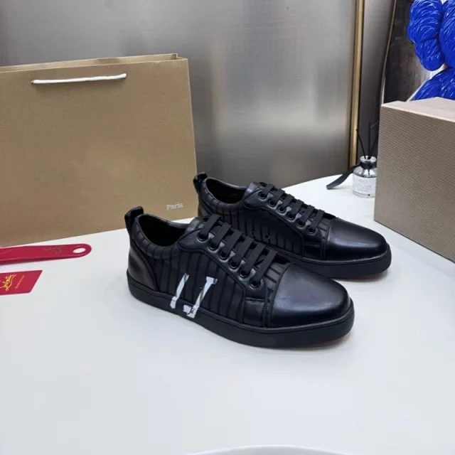 Christian Louboutin Sneakers Low-Top Lace-Up with Spike Studs product detail image 23