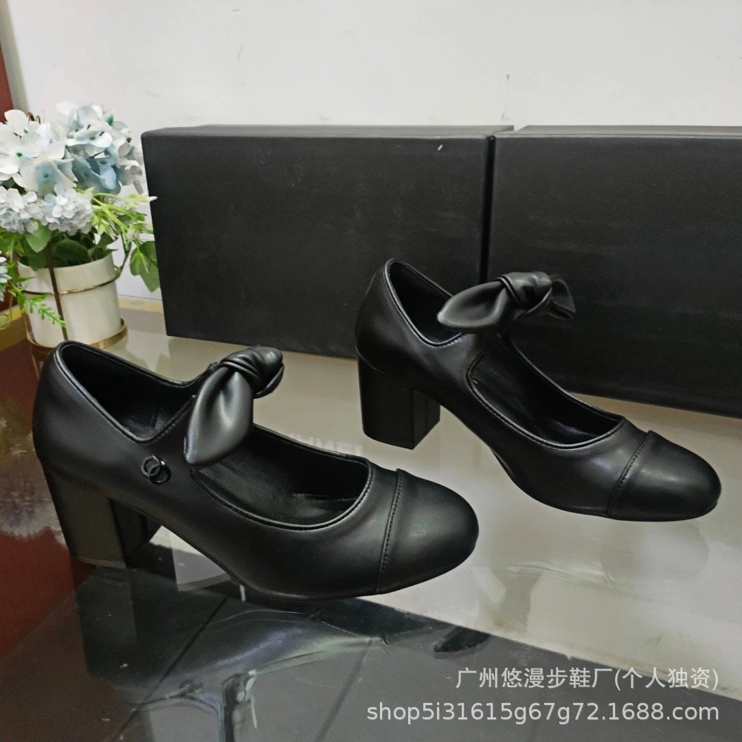 Black Bow-Adorned Mary Jane Block Heel Shoes