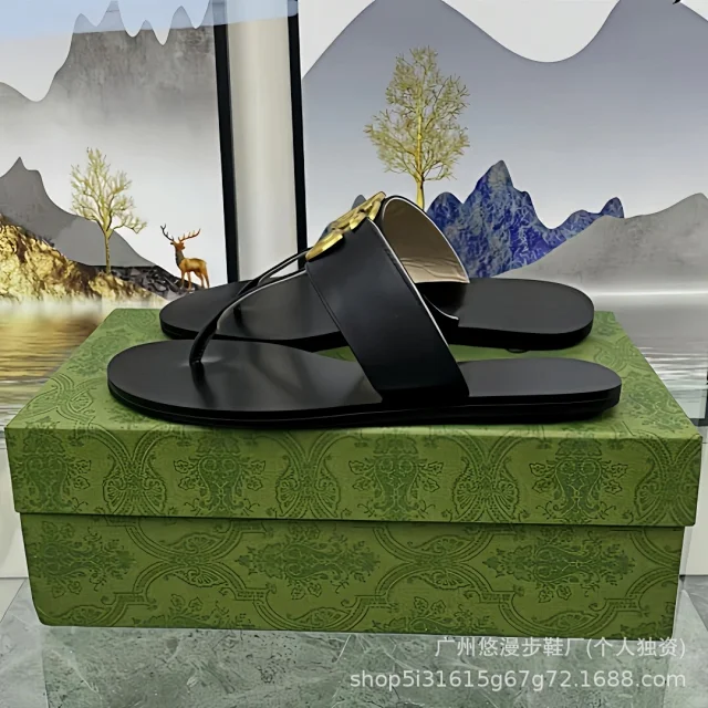 Gucci Sandals Double G buckle thong product detail image 1