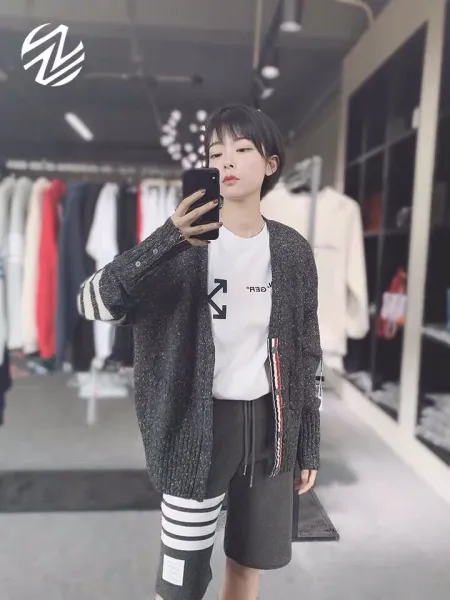 Thom Browne Four-Bar Stripe Black Sweatshorts - 6