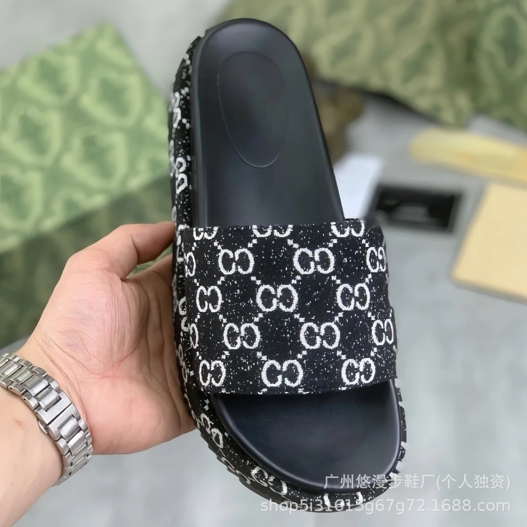 Snowflake Black