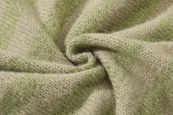 Design Striped Cropped Hoodie in Sage Green and Beige - 20