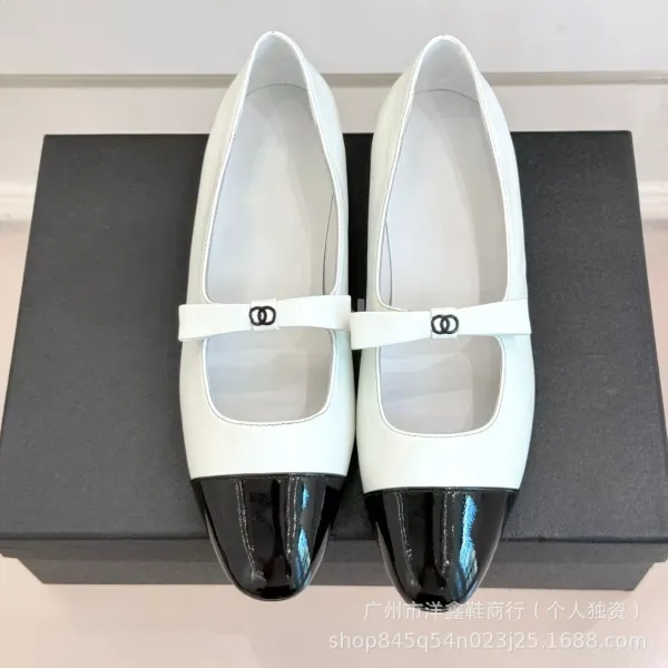 Chanel Mary Jane Flats Beige and Black Leather Shoes - 3