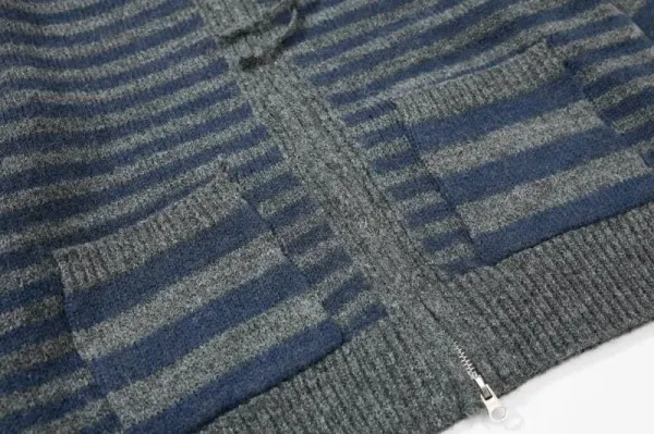 Design Striped Cropped Hoodie in Sage Green and Beige - 41
