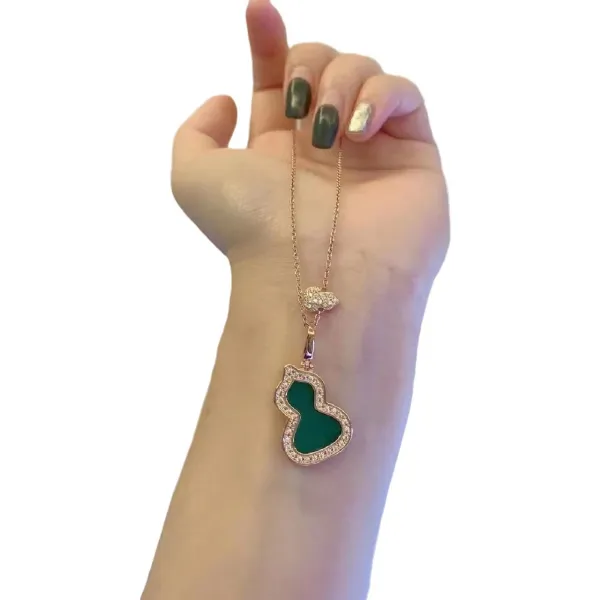 Rose Gold葫芦 Pendant Necklace with Pave Diamonds - 5