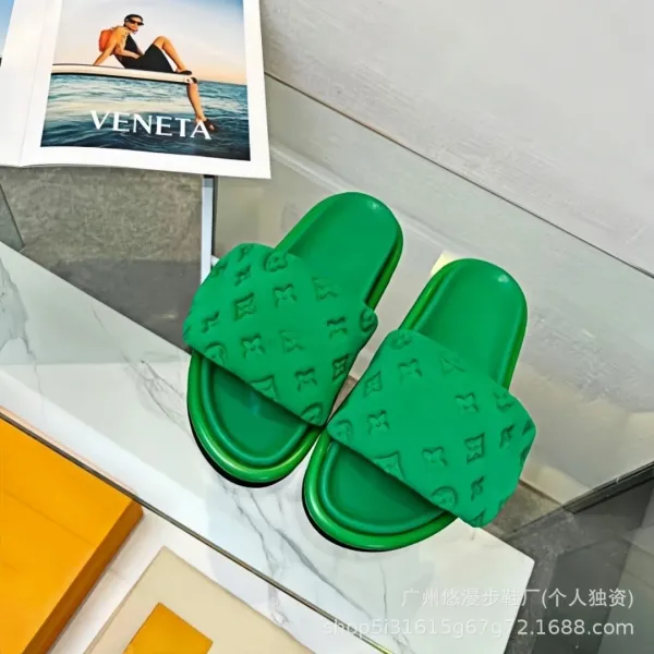 Louis Vuitton Monogram Cloud Slides White Slippers - 12