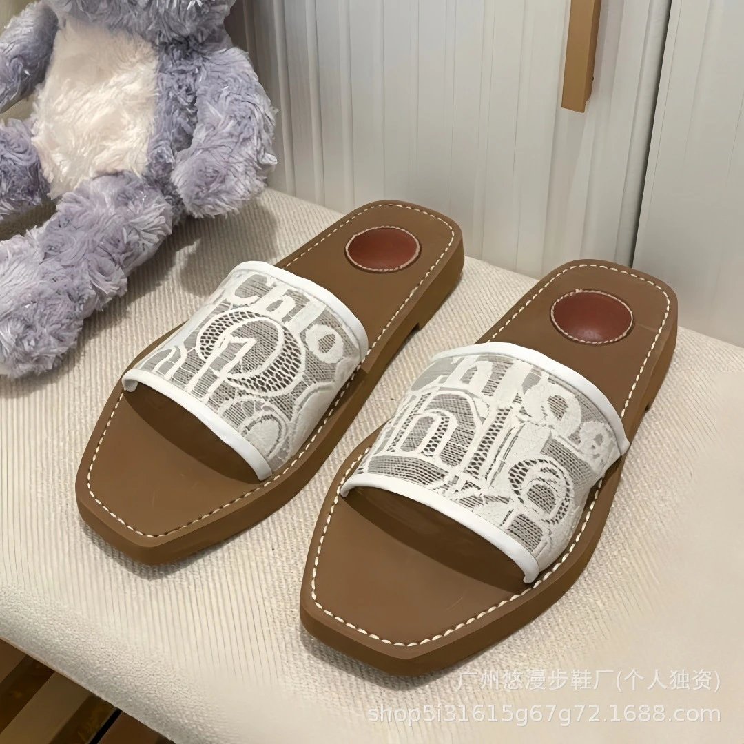 Chloé Logo-Strap Slide Sandals in Periwinkle Blue and Beige - 32