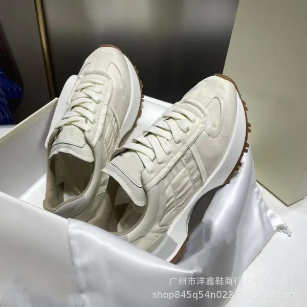 Maison Margiela Tabi Sneaker Black Beige Chunky Sneakers - 23