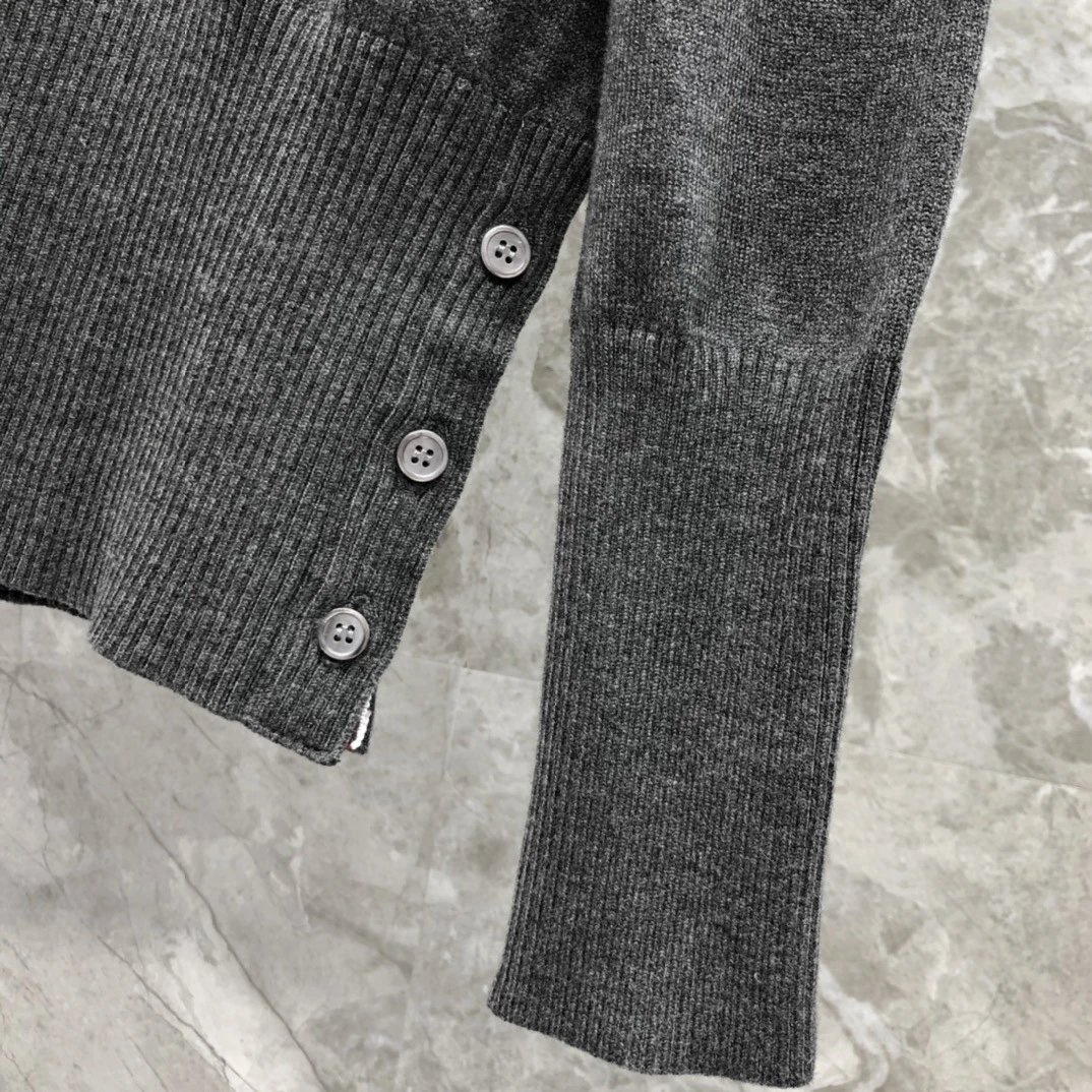 Thom Browne 4-Bar Stripe Crewneck Sweater Beige - 34