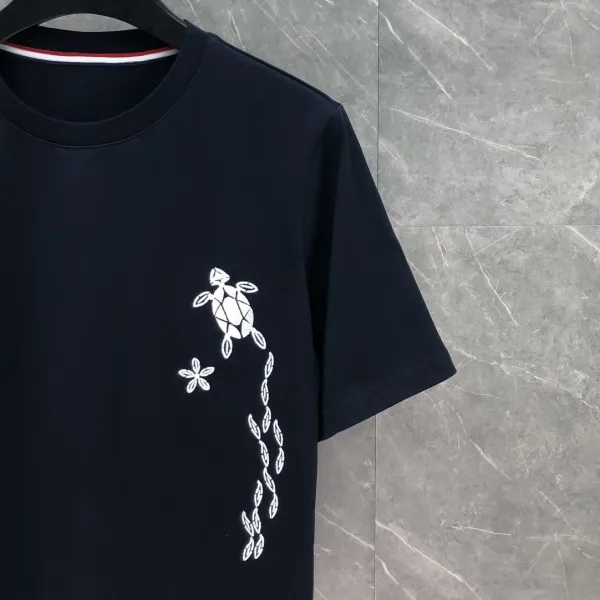 Thom Browne Turtle and Star Embroidered Navy T-Shirt - 14