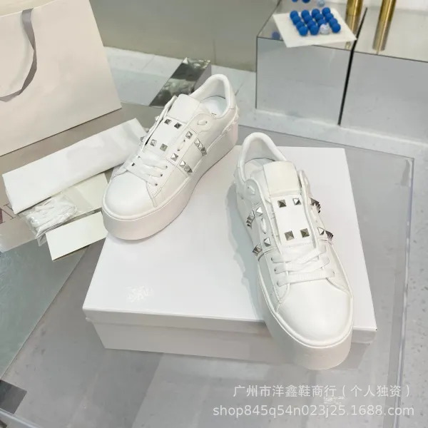 Valentino Garavani Rockstud Flat White Platform Sneakers - 17