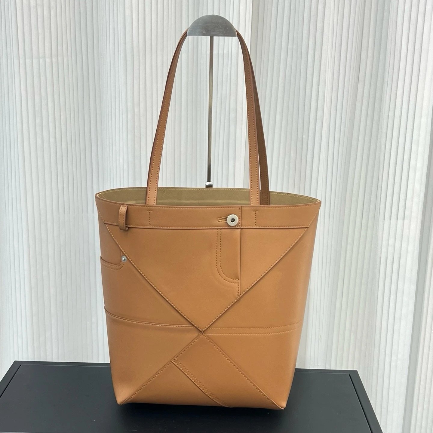 Loewe Puzzle Tote Black Leather Tote Bag - 18