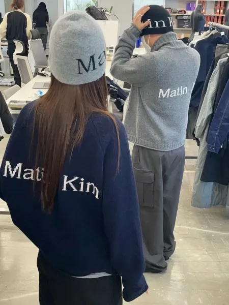 Matin Kim Logo Knit Turtleneck Sweater Gray - 20