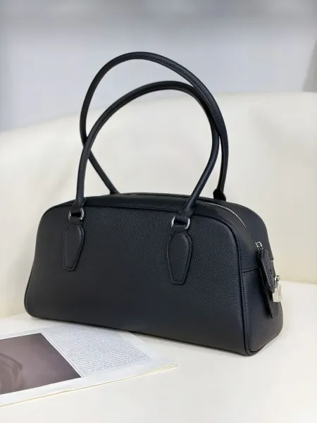 Hermès Bolide 27 Black Togo Leather Handbag - 10