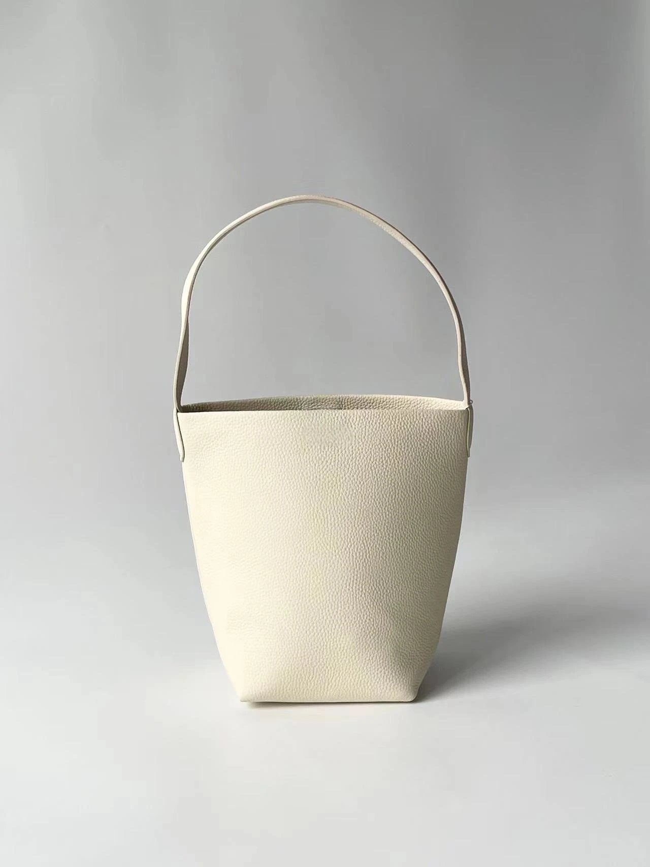 Large White TOGO Leather