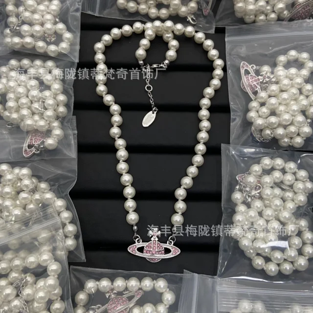 Vivienne Westwood Jewelry Pearl Orb Pendant Necklace product detail image 26