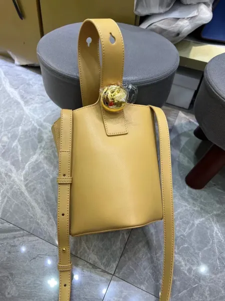 Hermès Picotin Lock 18 Gray Togo Leather Bucket Bag - 5