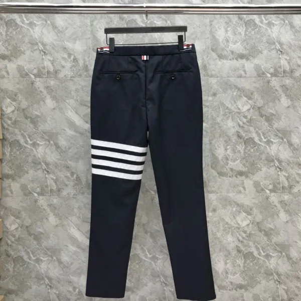 Thom Browne Classic Four-Bar Stripe Navy Blazer - 30