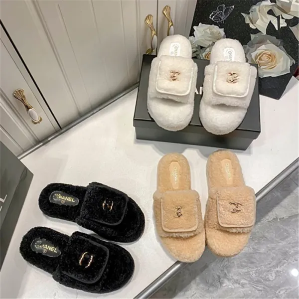 Chanel-inspired Faux Shearling Slide Slippers Beige Slippers - 3