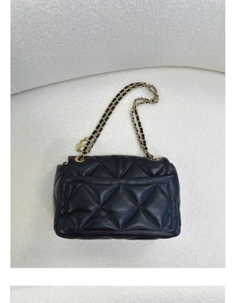 Chanel 19 Bag Black Quilted Leather Chain Shoulder Bag - 19